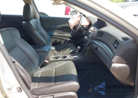 2015 Acura Ilx 2.0L из США, поврежденный, VIN 19VDE1F3XFE004253